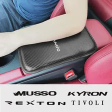 🛍 Кожаный Автомобильный подлокотник наволочка для Ssangyong Korando Kyron Musso Rexton Tivoli Actyon защитный коврик автомобильные аксессуары
