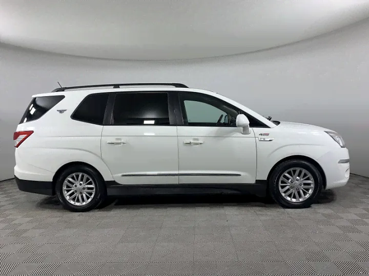 SSANGYONG Korando Turismo 2, 2013-2