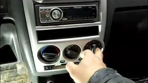 Как снять центральную панель (консоль) Гетс