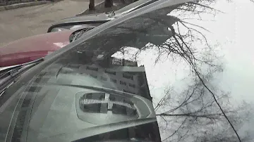 Царапки на лобовом стекле! :(