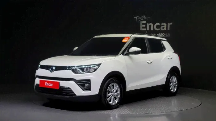 SSANGYONG TIVOLI VERY NEW